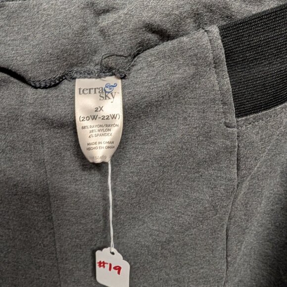 🖤 Terra & Sky Gray Stretch Pants – Size 2X (20W–22W) - Picture 3 of 6